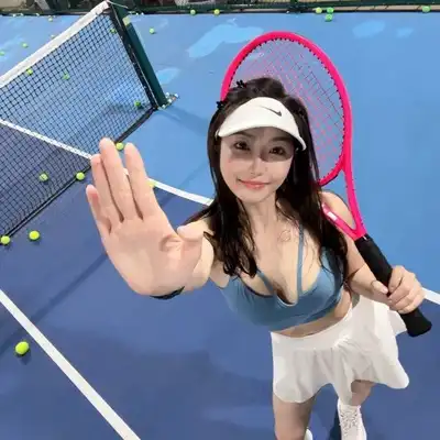 曹彤